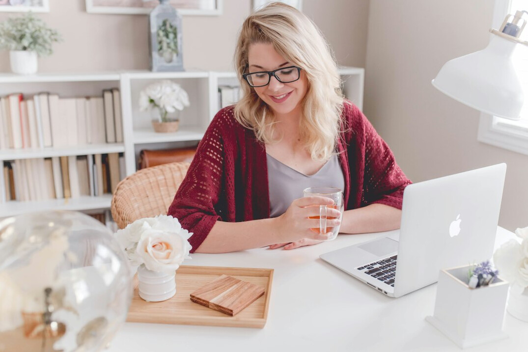 professional woman learning online